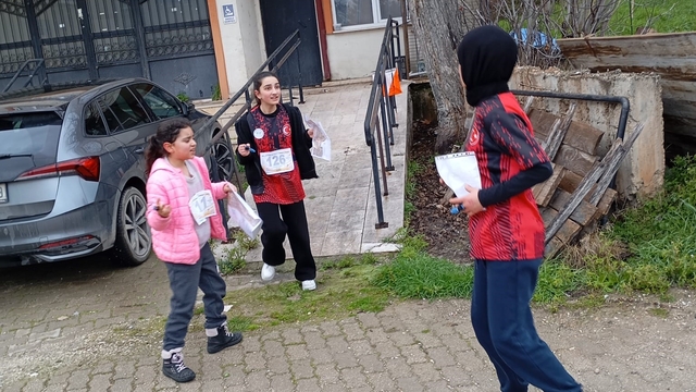 Bilecik'te ilk kez oryantiring heyecanı yaşandı
Öğrenciler rotayı bulmak için stratejik düşünme becerilerini sergiledi