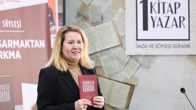 Osmangazi Belediyesi sevilen yazarları okurlarıyla buluşturuyor
1 Kitap 1 Yazar Buluşmalarının konuğu Cansel Oruç oldu