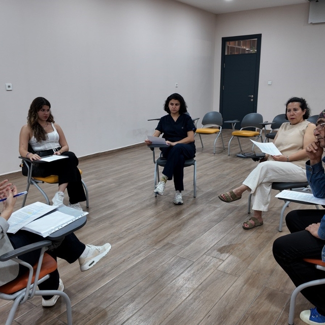 Efeler'in Psikososyal Destek Merkezleri vatandaşlara dokunmaya devam ediyor