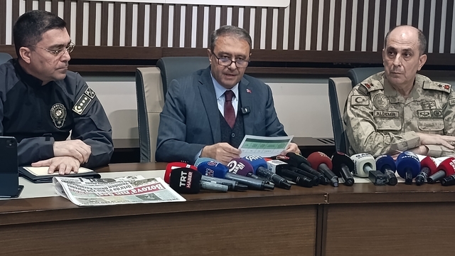 Suriye Barış Pınarı Harekat Bölgesinde 7 yıllık görev tamamlandı
Vali Şıldak: "Barış Pınarı Bölgesinden çekildik"