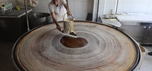 45 yıllık bakır ocakta geleneksel tel kadayıf