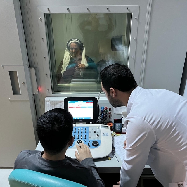 Uzmanından ailelere uyarı: İşitme testini ihmal etmeyin