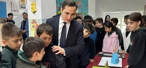 Kaymakam Beyazıt, "Dilimizin Zenginlikleri" sergisini ziyaret etti