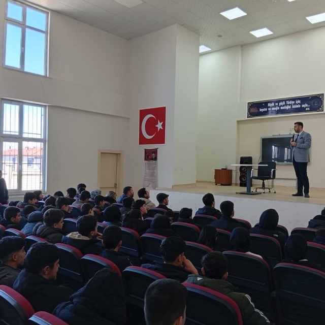 Kovancılar'da Ramazan-ı Şerif  Konferansı