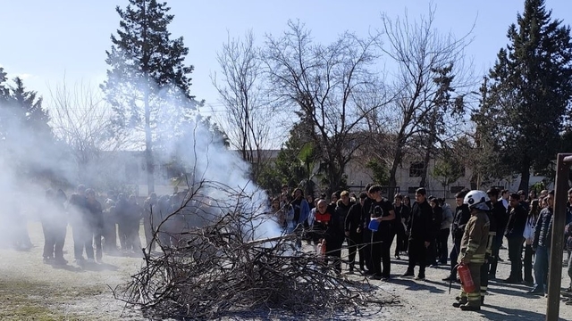 Dörtyol'da öğrencilere yangın eğitimi verildi