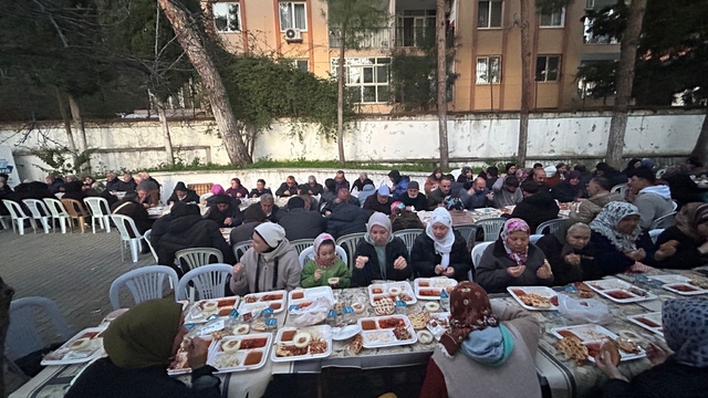 Marmaris'te "Gönül Sofraları" 12 bin kişiyi buluşturacak