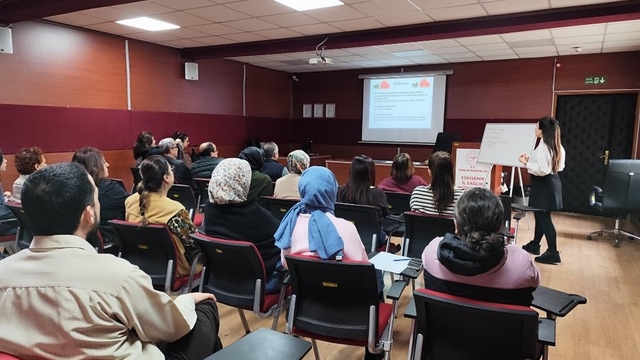 Dünya Obezite Günü kapsamında bilgilendirme yapıldı
Eskişehir'de "Harekete Geç" çağrısı