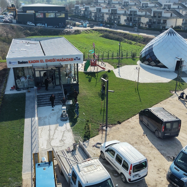 Başiskele'de kadın ve aile hizmet merkezleri Bakan Göktaş'ın katılımıyla aç...