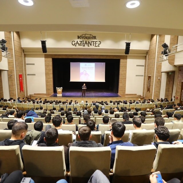 Gazi şehirde iyilik çocuklarla yayılıyor