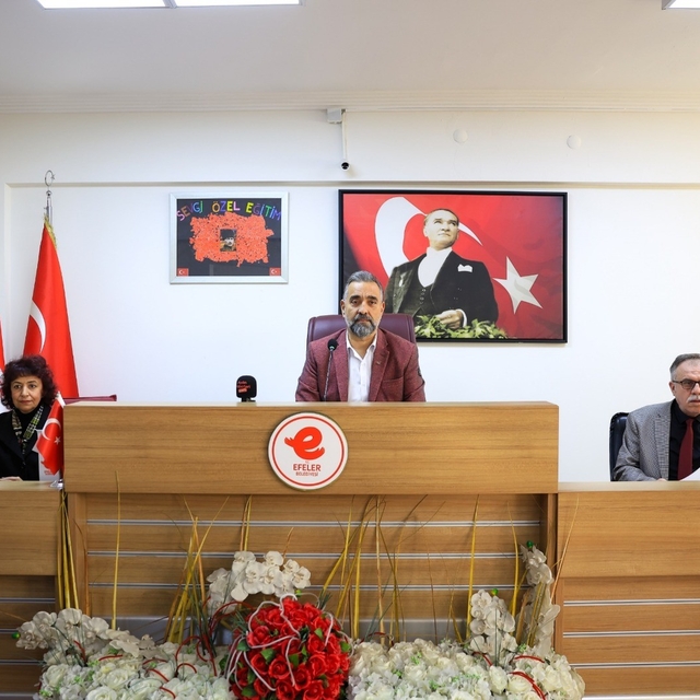 Efeler'de hizmet odaklı tahsisler belediye meclisinden geçti