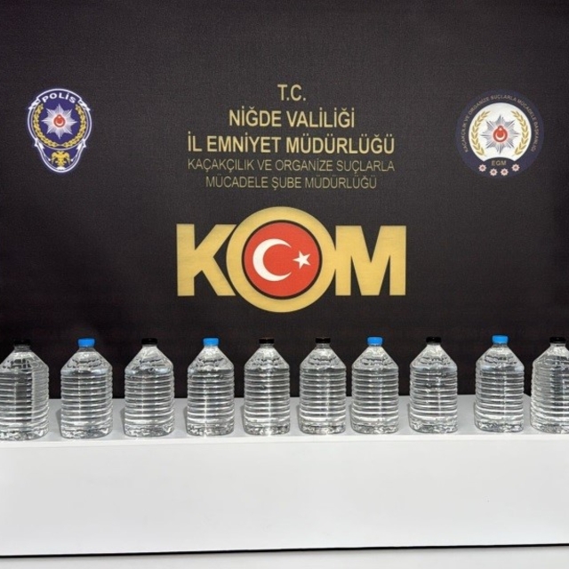 Niğde'de kaçak tütün ve alkol operasyonu: 2 şüpheli yakalandı