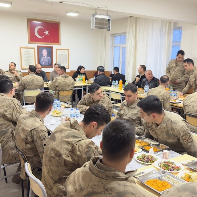 Kaymakam Arıkan, jandarma personeliyle iftarda buluştu
