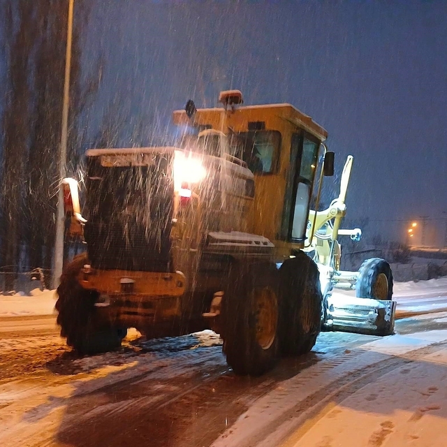 Bayburt'ta karla mücadele çalışmaları sürüyor