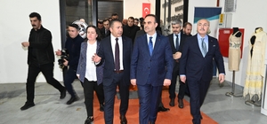 Bakan Kacır, DTO’nun Teknik Tekstil Merkezini inceledi