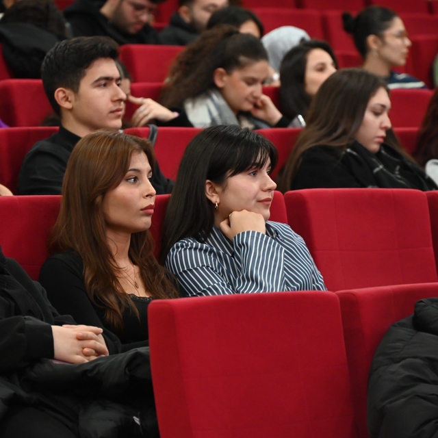 BEUN Bilim Kafe'de Bağımlılıkla Mücadelenin Önemine Dikkat Çekildi