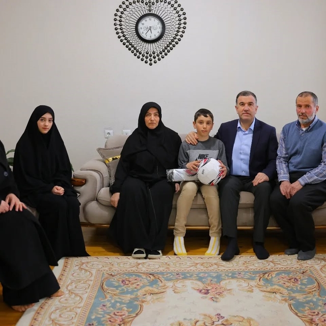 Vali Eldivan, Kaleardı Mahallesi'nde vatandaşlarla iftarda buluştu