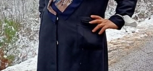 Yaşlı kadını altınları için başına taşla vurarak ağır yaralayan komşusu çıktı