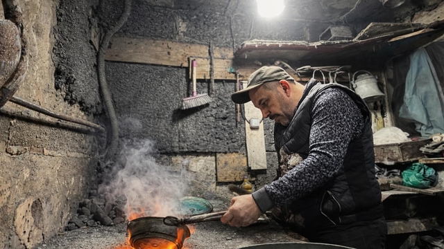 Anadolu'nun köklü mesleklerinden kalaycılık, gün geçtikçe azalıyor