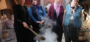 Doğadaki zehirli ot kara kazanda şifaya dönüşüyor "Andırın doktoru" Ramazan sofralarının vazgeçilmezi oldu