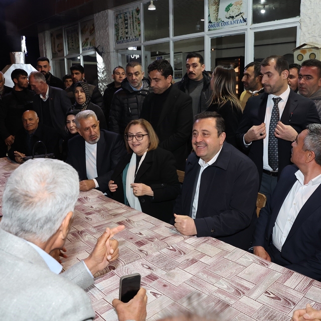 Şahin, Karkamış'ta vatandaşlarla iftarda buluştu