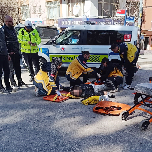 Plakasını kapattığı motosikletiyle polisten kaçarken kaza yapan sürücü öldü