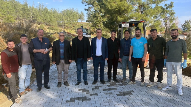 Köyceğiz'in üç mahallesinde parke çalışmaları başladı