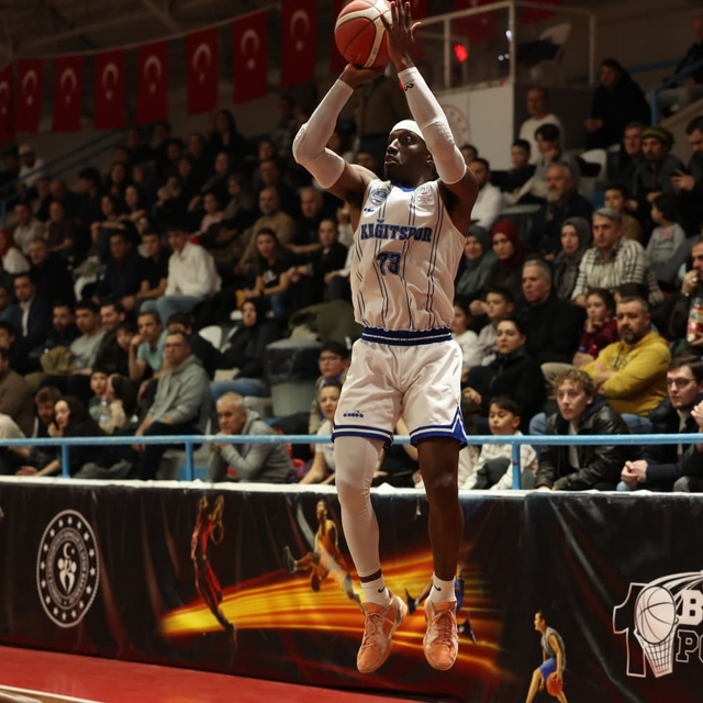 Kağıtsporlu basketbolcular Süper Lig hedefine odaklandı