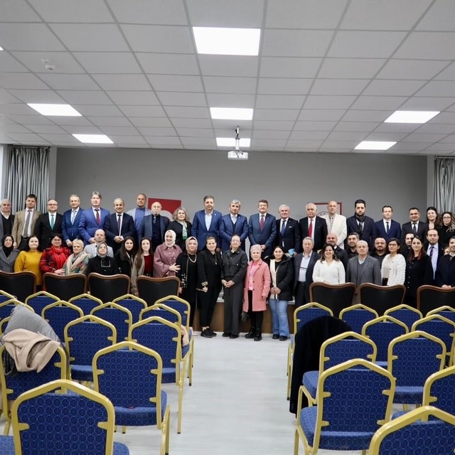 MEB Özel Öğretim Genel Müdürü Güner, Bilecik'te özel okullarla bir araya ge...