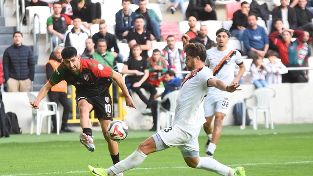 Karşıyaka'da Erhan ve Mücahit'ten müthiş dönüş