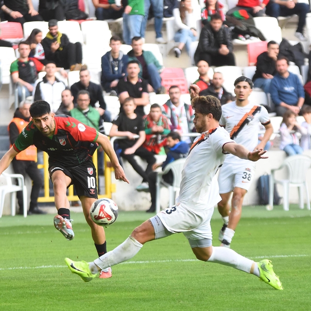 Karşıyaka'da Erhan ve Mücahit'ten müthiş dönüş