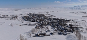 Van'da karla gelen güzellik: Yerleşim yerleri beyaz gelinliğini giydi