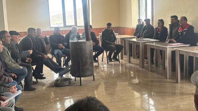 Digor'da üreticilere destek bilgilendirme toplantısı