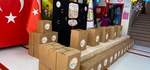 Antalya'da anaokulu öğrencileri gıda kolisi hazırladı