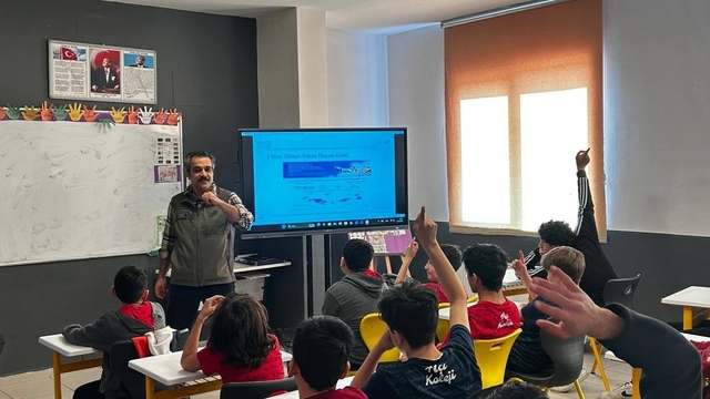 Dünya yaban hayatı gününde öğrencilere eğitim verildi