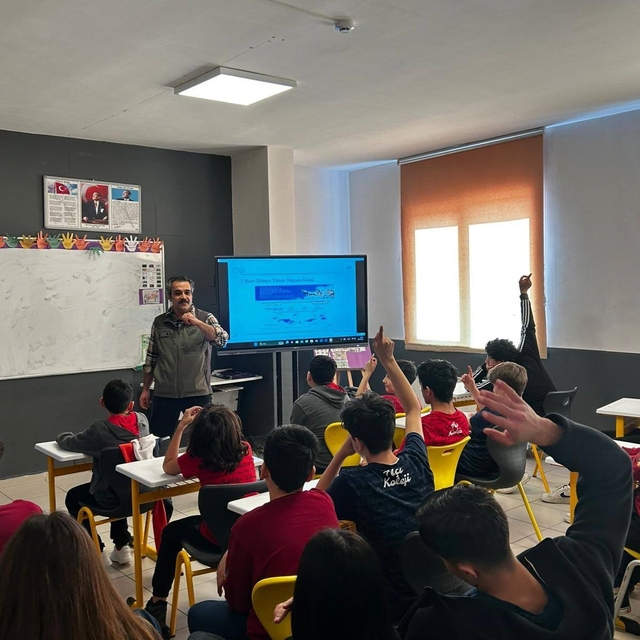 Dünya yaban hayatı gününde öğrencilere eğitim verildi