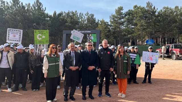 Eskişehir'de "Yeşilay Doğa Yürüyüşü" etkinliği düzenlendi