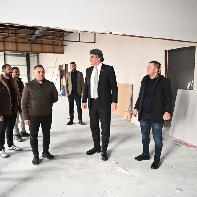 Kartepe'de 3 bin 500 metrekarelik spor kompleksinin inşası sürüyor