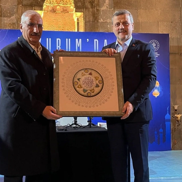 Türk İslam irfanının öncüsü Ahmet Yesevî'yi anlattı