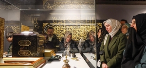 Mukaddes Emanetler Sergisi'ne yoğun ilgi