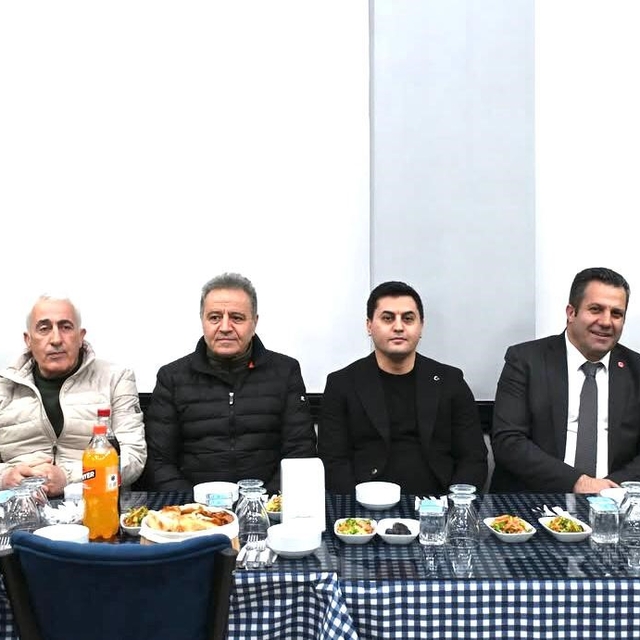 Başkan Yiğider, muhtarlarla iftarda buluştu