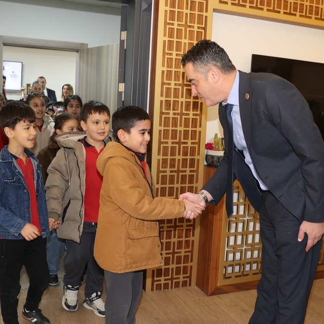 Başkan Arıcı, ilkokul öğrencilerini ağırladı