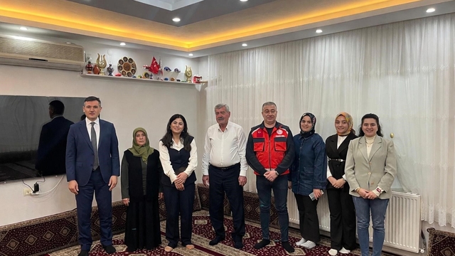 Protokol üyeleri çocuklarla iftar buluşmalarında bir araya geliyor