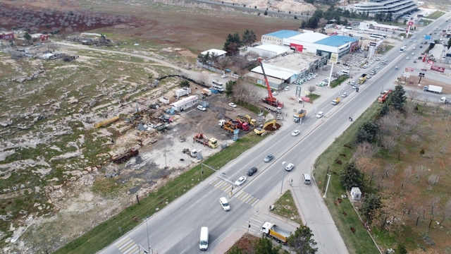 Evren Sanayi Sitesinde iki adet katlı köprülü kavşak inşaatı başladı