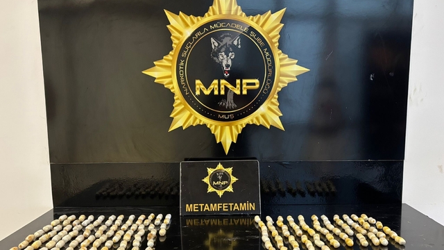 Muş'ta 1 kilo 333 gram metamfetamin ele geçirildi