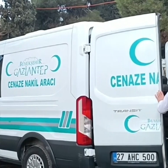 Silahlı kavgada öldürülen gencin cenazesi ailesine teslim edildi
Nizip'te s...