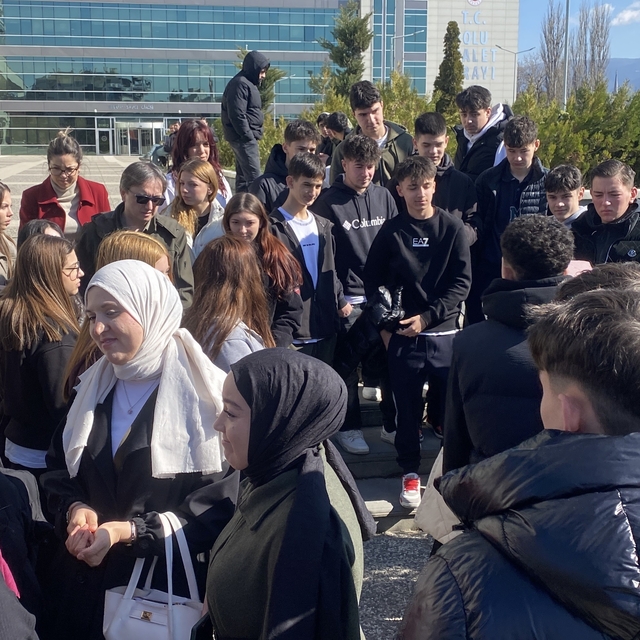 15 yaşındaki Alperen'in ölümüne boynuna atılan yumruk sebep olmuş