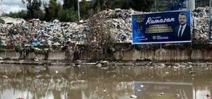 Buca'da çöp krizi: Belediye işçileri bu kez 'Nefes alamıyoruz' diyerek eylem başlattı