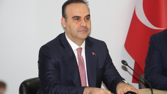 Bakan Kacır: "İhracatımızı 273 milyar dolara çıkardık"