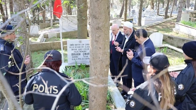 Kırklareli'nde şehit polis İbrahim Çınar kabri başında anıldı