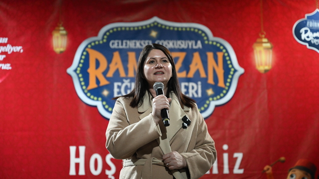 Edirne Belediyesince iftar programı düzenlendi